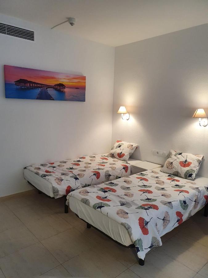 Apartment Pyr Fuengirola Buitenkant foto